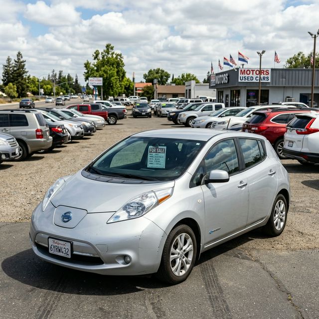 ซื้อรถไฟฟ้ามือสองดีไหม มีอะไรต้องเช็คบ้าง